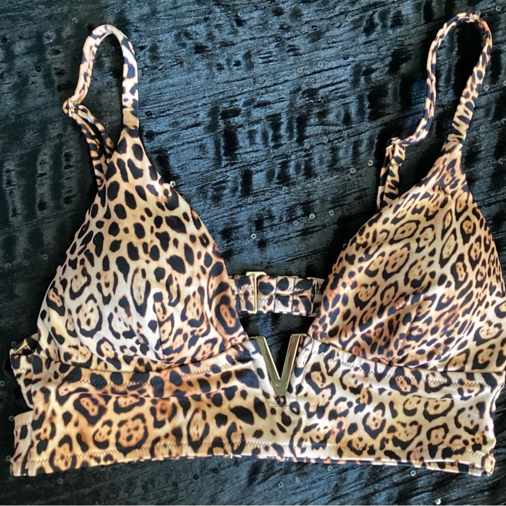 Victoria's Secret Leopard Print Bikini Top L - Picture 2 of 8